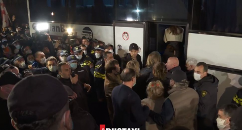 პოზნერმა საქართველო დაგეგმილზე ადრე დატოვა