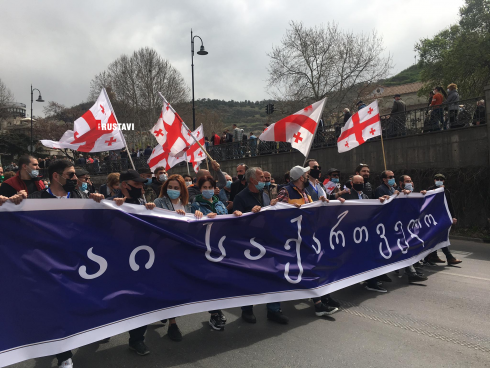უცნობი: შეტევა ხორციელდება უწმინდესზე