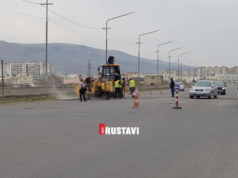 რუსთავში ორმული სამუშაოები მიმდინარეობს