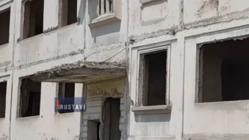 რუსთავში შენობის დემონტაჟი მოხდება