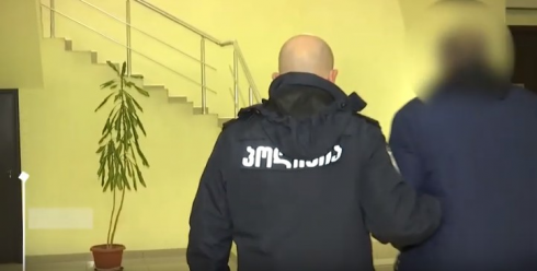 მამაკაცმა ცოლზე იძალადა და თავისუფლება აღუკვეთა [video]