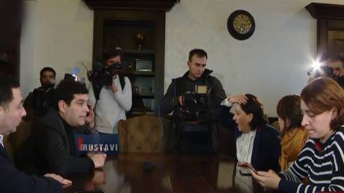 ოპოზიცია საკრებულოს თავმჯდომარეს შეხვდა