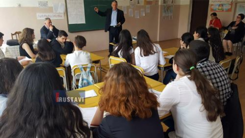 სკოლის თუ რეპეტიტორის დამსახურება