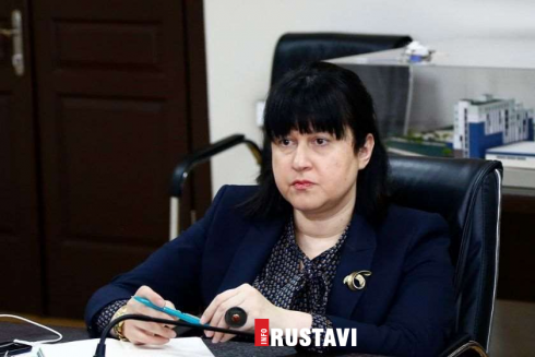 "გვირჩიეთ ვინ უნდა აიცრას"