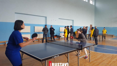 შეჯიბრება მაგიდის ჩოგბურთში