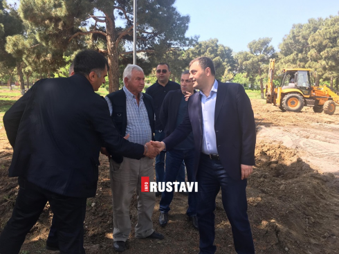 სკვერების სარეაბილიტაციო სამუშაოები დაიწყო