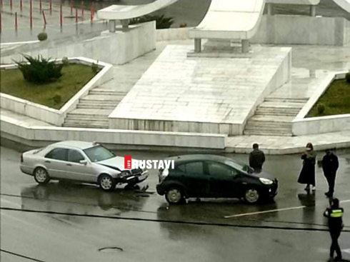 ავტოსაგზაო შემთხვევა რუსთავში [photo]