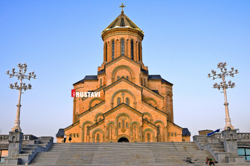 სამების ეკლესიაში 65-მდე პირი კორონავირუსზე შეამოწმეს
