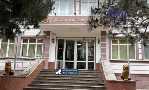 მკვლელობისთვის ბრალდებულს რუსთავის სასამართლომ პატიმრობა შეუფარდა