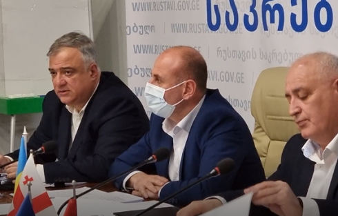 რუსთავში 19 ოჯახს საცხოვრებელი ფართი 1 ლარად გადაეცა