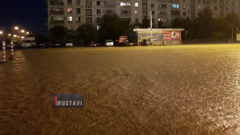 რუსთავის რამდენიმე ქუჩა დაიტბორა [photo/video]