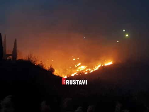 ძლიერი ხანძარი რუსთავში