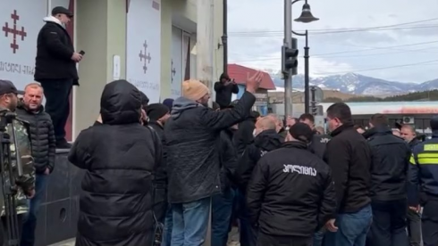 "თქვენნაირმა ხალხმა მიიყვანა უკრაინა ამ დღემდე"