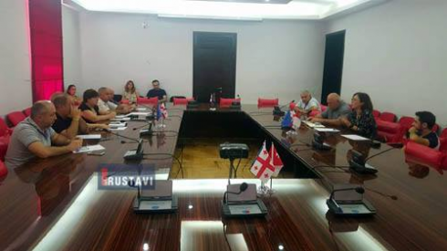 „მინიმუმ 10 წელი ქუჩაში შეგხვდებათ უსახლკარო ცხოველი" (ვიდეო)