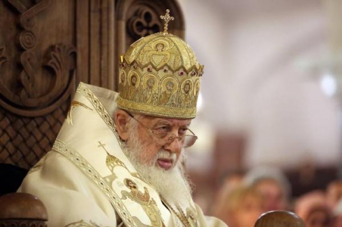პატრიარქმა მრევლს წმინდა გიორგის დღესასწაული მიულოცა