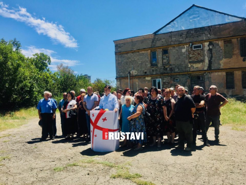რუსთავში 250-მდე ოჯახი ბინის დაკანონებას ითხოვს