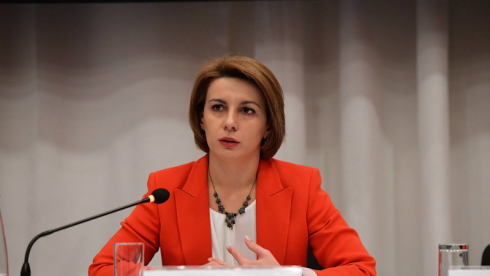 რამდენიმე დეპუტატმა უმრავლესობა დატოვა