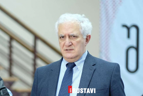 ამირან გამყრელიძე გრიპის ვირუსზე