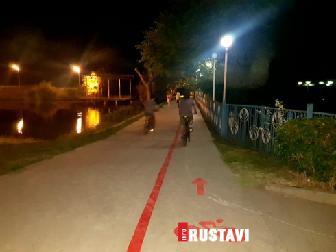 პარკში ველობილიკის ნიშნულები გაკეთდა