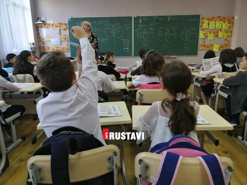 ცნობილია როდის დაიწყებენ სწავლას პირველკლასელები