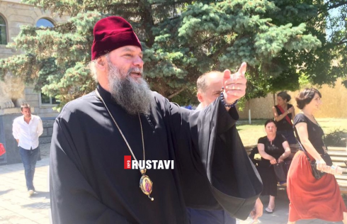 სინოდმა მეუფე პეტრე მღვდელმთავრობიდან გადააყენა
