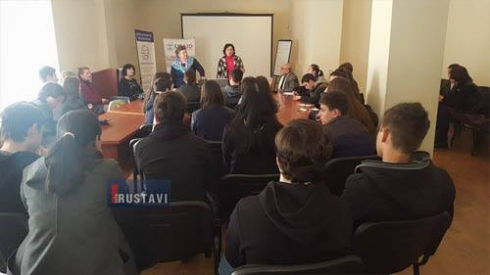 დემოკრატიული ჩართულობის ცენტრში გენდერის თემაზე დისკუსია გაიმართა.