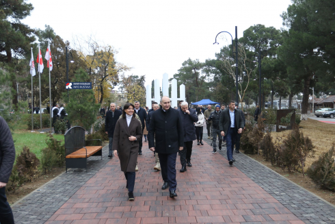 რუსთავში დამოუკიდებლობის სკვერი გაიხსნა