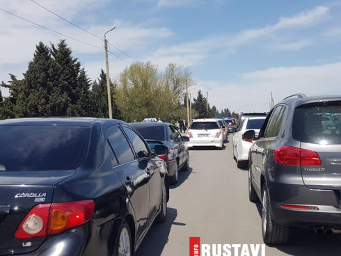 რა ვითარებაა რუსთავის სასაფლაოსკენ მიმავალ გზაზე