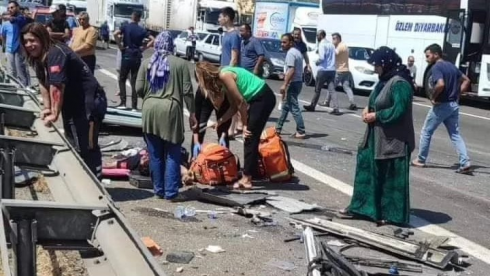 თურქეთში ავარიას 16 ადამიანი ემსხვერპლა
