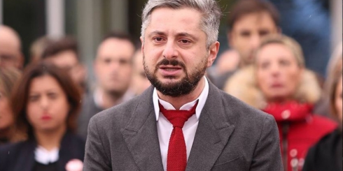 სად განთავსდება "მთავარი არხი"