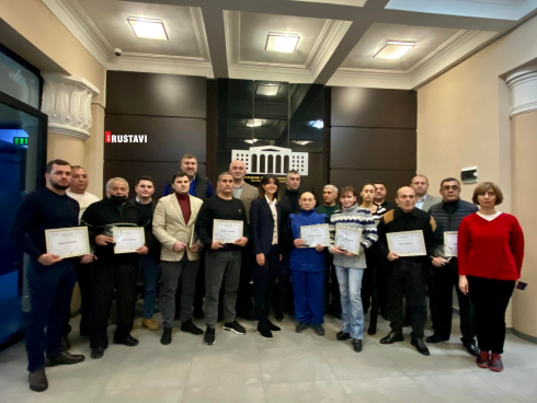 რუსთავის მერმა 12 მწვრთნელი დააჯილდოვა [photo]