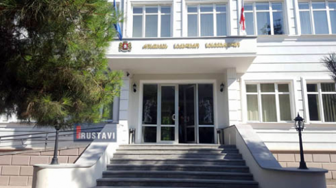 რუსთავის სასამართლომ ბრალდებული დამნაშავედ ცნო