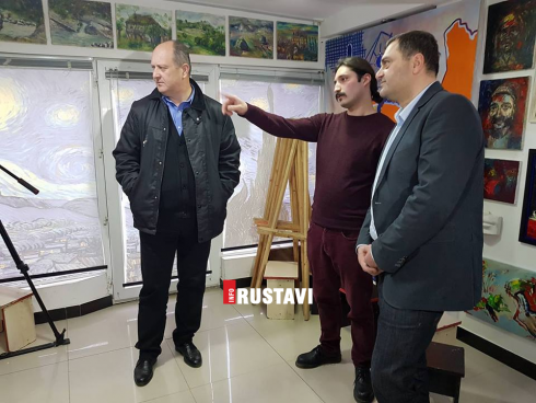 ავტოფარეხში გახსნილი სახელოსნო [photo]