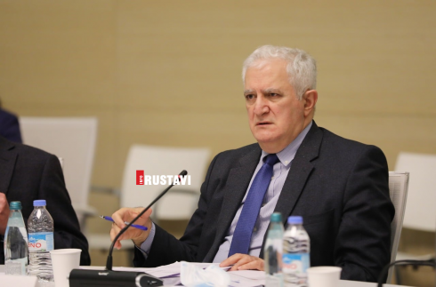 გამყრელიძე მოქალაქეებს ვაქცინაციისკენ მოუწოდებს