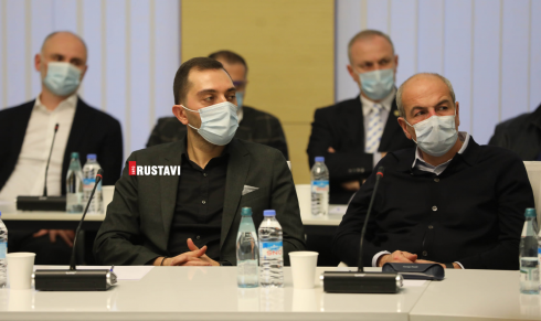 "ნოემბერში კლინიკები პაციენტებს ვეღარ მიიღებენ"