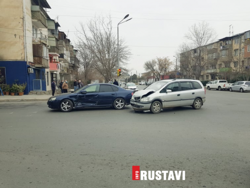 ავტოსაგზაო შემთხვევა რუსთავში [photo]