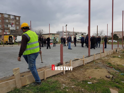 რუსთავის მერი მოსახლეობას შეხვდა